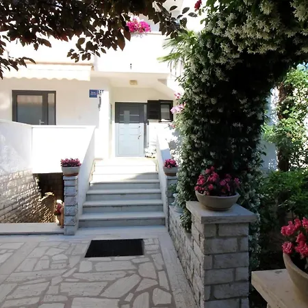 Sabina A4 *